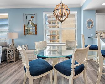 Crystal Shores 1207 ~ in/Outdoor Pools, Hot Tub + 400 in Free Activities Daily ~ Zoo/Parasailing - Gulf Shores - Comedor