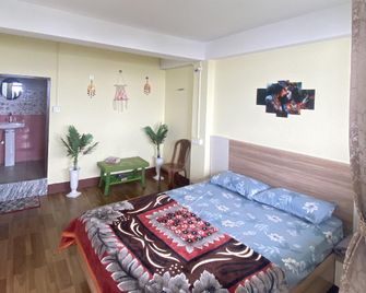 Naman Homestay Darjeeling - Darjeeling - Bedroom