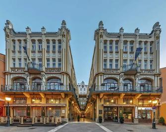 Palatinus Grand Hotel - Pécs - Gebouw