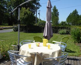 Gite La Chapelle-aux-Choux, 1 bedroom, 3 persons - La Chapelle-aux-Choux - Patio