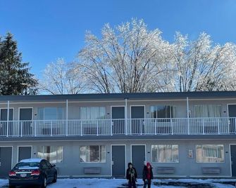 Lake Logan Inn Capital O Ohio - Logan - Gebouw