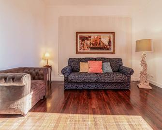 Moma Domus - Luxury apartment up to 7 people 3 bedrooms 2 Bathroom - Rome - Living room