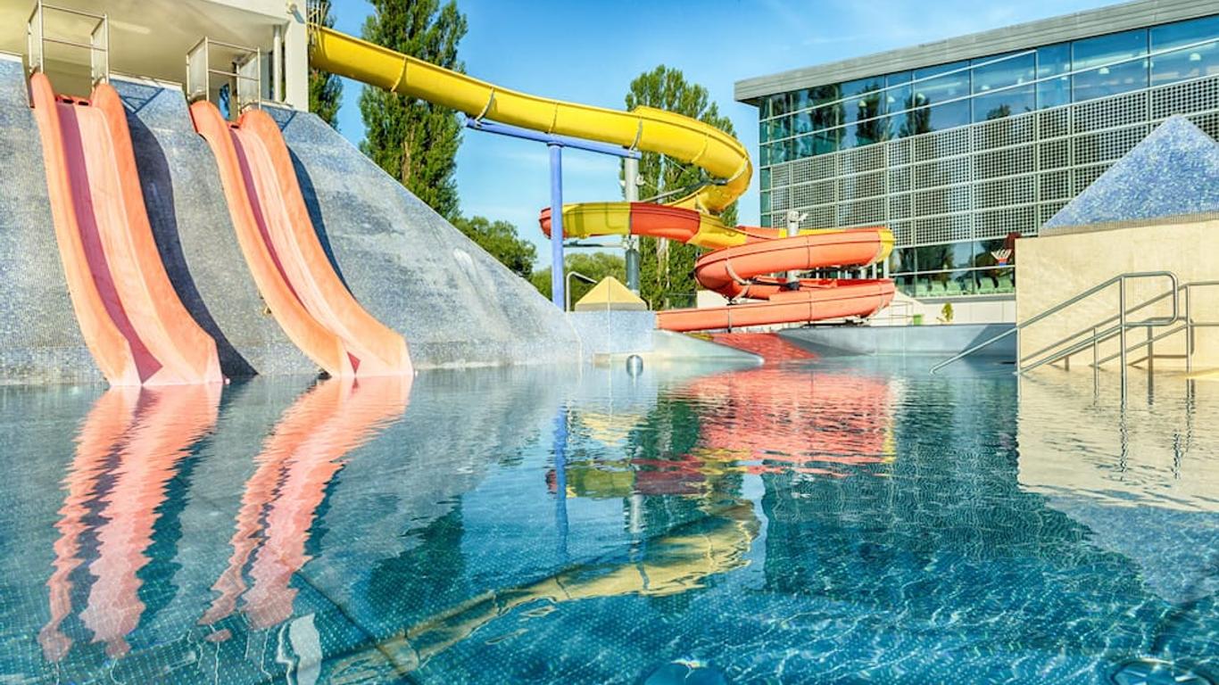 Hotel Aquacity Mountain View