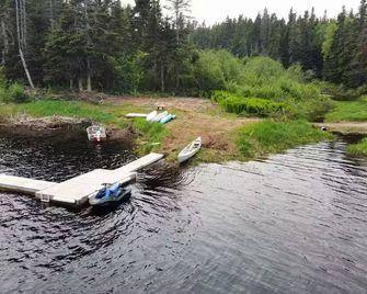 Little Cottage - Couples or small family - Deer Lake