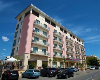 Hotel Corallo - Villapiana Lido - Building