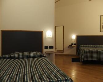 Hotel Eden - Orbassano - Bedroom