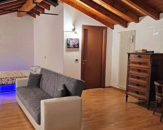 The View Lake ,appartamento Blevio Front - Blevio - Sala de estar