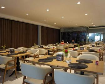 Hotel Girassol Plaza - Palmas - Restaurant