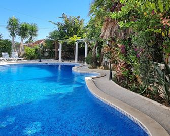 Silver Village Residence - Leiria - Piscina
