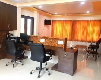 Hotel Shivas Inn - Trimbak - Front desk