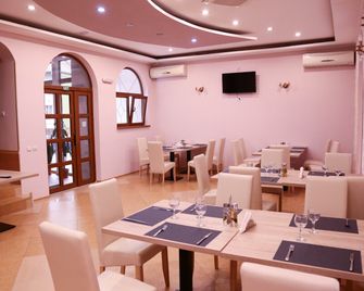 فندق أبولونيا - براسوف - مطعم