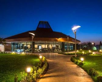 Erbil International Hotel - Erbil - Building
