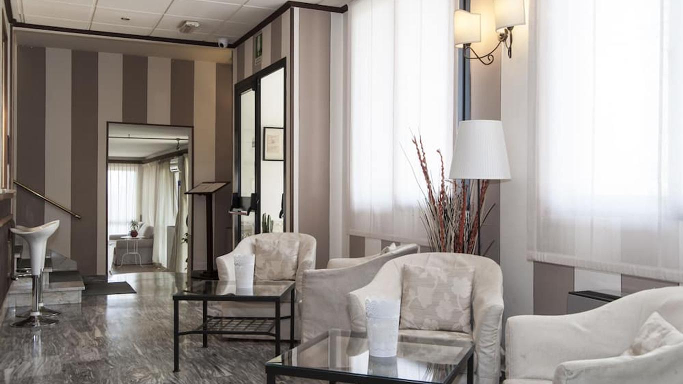 Hotel Monti