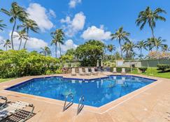 Enjoy A Cozy Stay Close To It All! By Loverentals - Kahuku - Pool