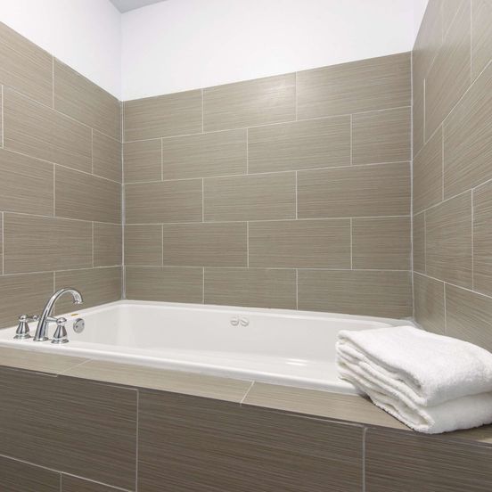 Bathroom view of La Quinta Inn & Suites by Wyndham Guthrie