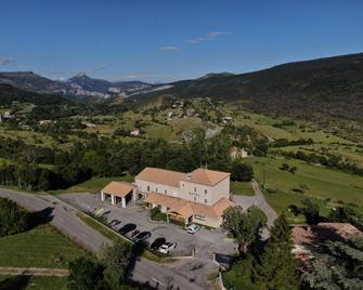 Hotel Le Panoramic - La Palud-sur-Verdon - Будівля