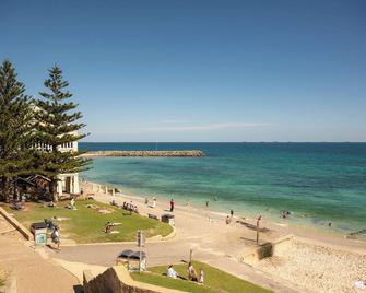 Cottesloe Studio Getaway - Perth - Beach