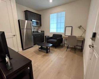 Next Gen Room in Ontario Ranch. Completely private with private entrance. - Ontario - Living room
