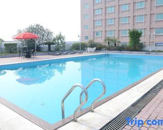 Baomingcheng Hotel (Guangming New District) - Shenzhen - Pool
