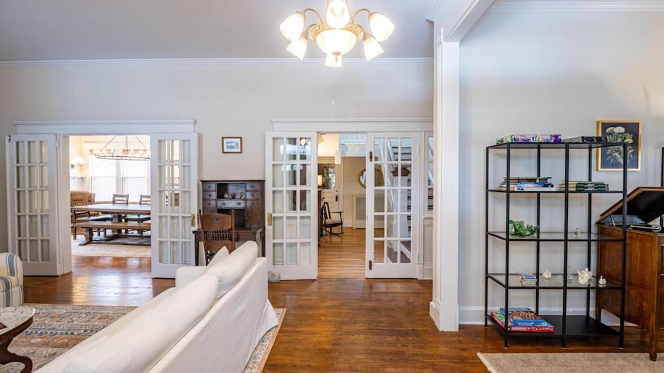 The Grey Swan Inn Llc