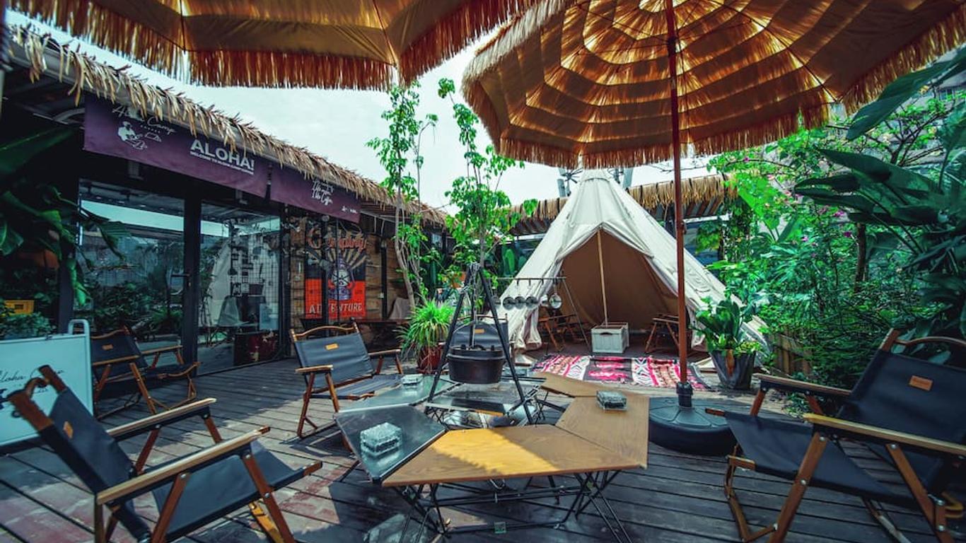 Chengdu Flipflop Hostel Poshpacker -Chun