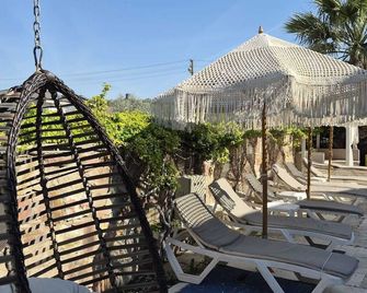 Cunda Paradise Otel - Ayvalik - Patio