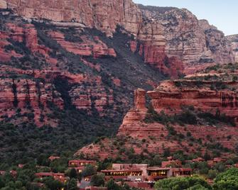 Enchantment Resort - Sedona - Building