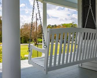 Irvington Country Getaway House - Irvington - Balcón
