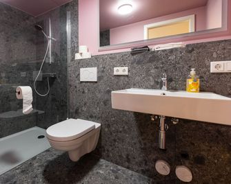 Zentrale Innenstadt-Wohnung - Wurzburg - Bathroom