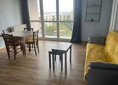 Appartement Spacieux et Tendancieux - Beauvais - Living room