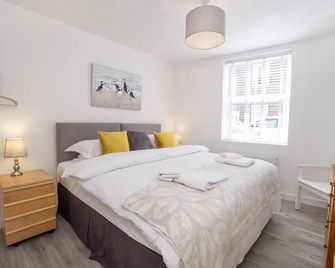 Livingstone Street Apartment 2 - Sleeps 4 Guests In 1 Bedroom - York - Bedroom
