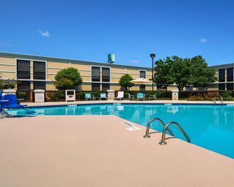 Holiday Inn Lumberton North - I-95 By IHG - Lumberton - Басейн