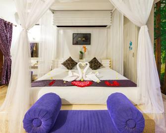 1 Br Private Pool Villa In Kuta Near The Beach - Kuta - Bedroom