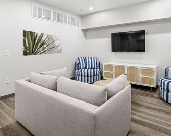 Seaport Suites - Wildwood - Wohnzimmer