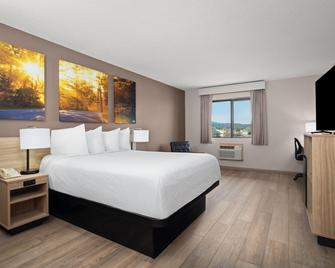 Days Inn by Wyndham Spearfish - Spearfish - Makuuhuone