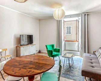 Appartement Sainte Claire Vintage - Welkeys - Annecy - Sala de estar