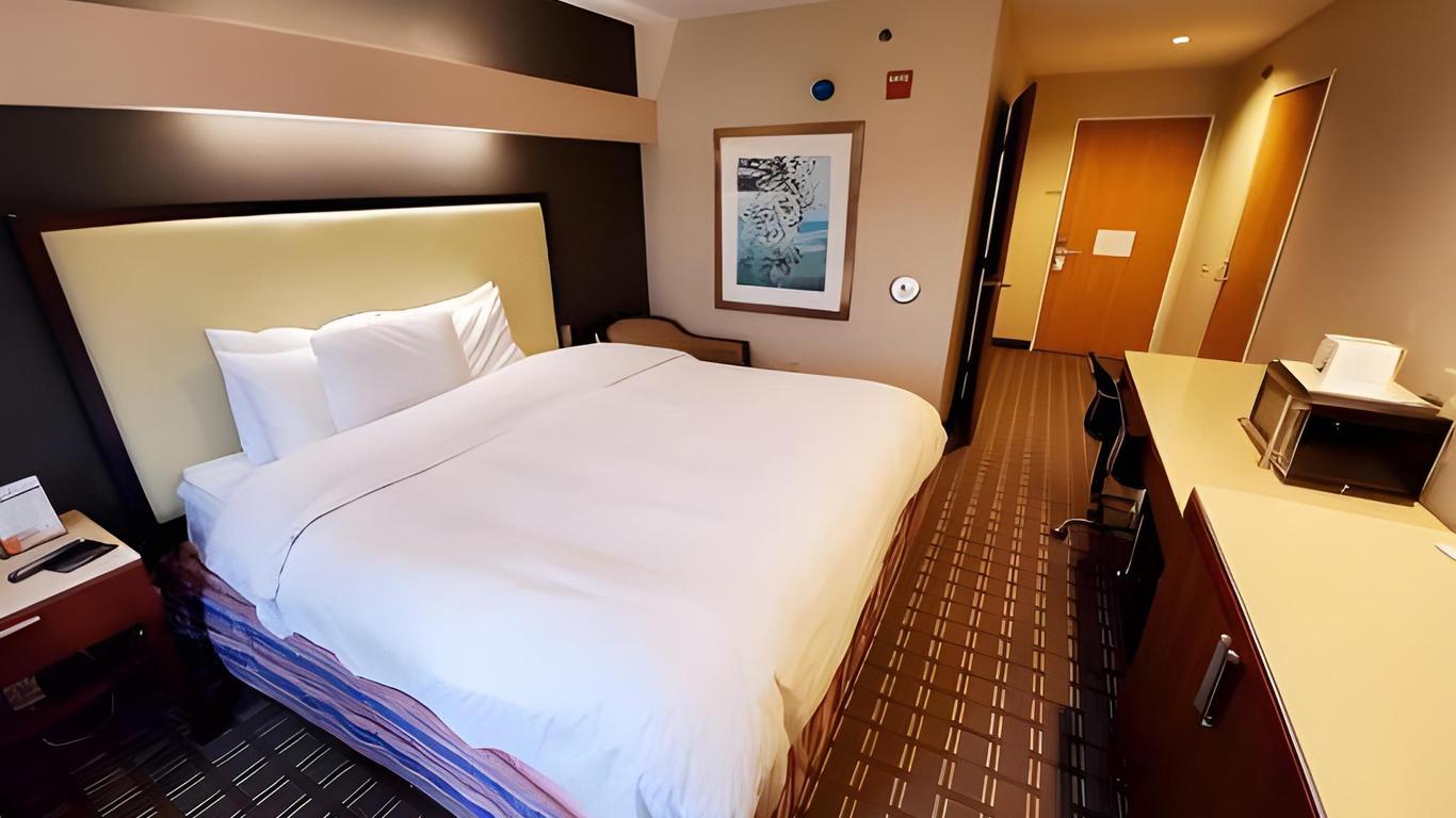 Americas Best Value Inn & Suites Racine