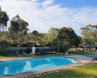 Woodbine Park Eco Cabins - Merimbula - Πισίνα
