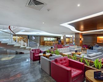 The Preluna Hotel - סליאמה - לובי