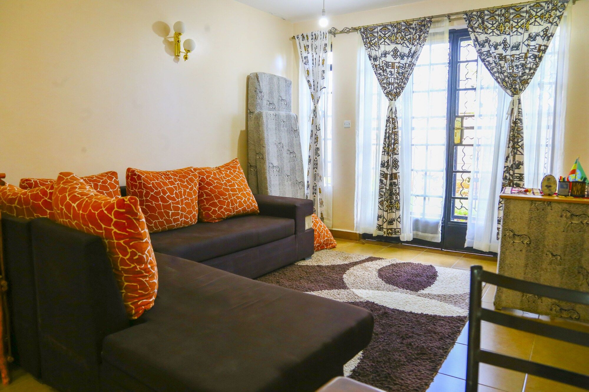 Nairobi Airport Apartments - Nairobi - Living room