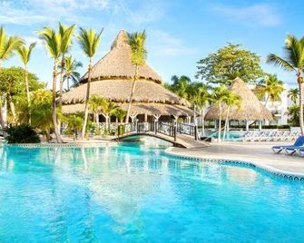 Be Live Experience Hamaca Suites - Boca Chica - Pool