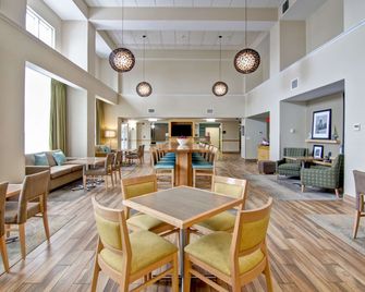 Hampton Inn & Suites by Hilton Saint John - סנט ג'ון - מסעדה