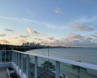 Blue Sunset Suites - João Pessoa - Balkon