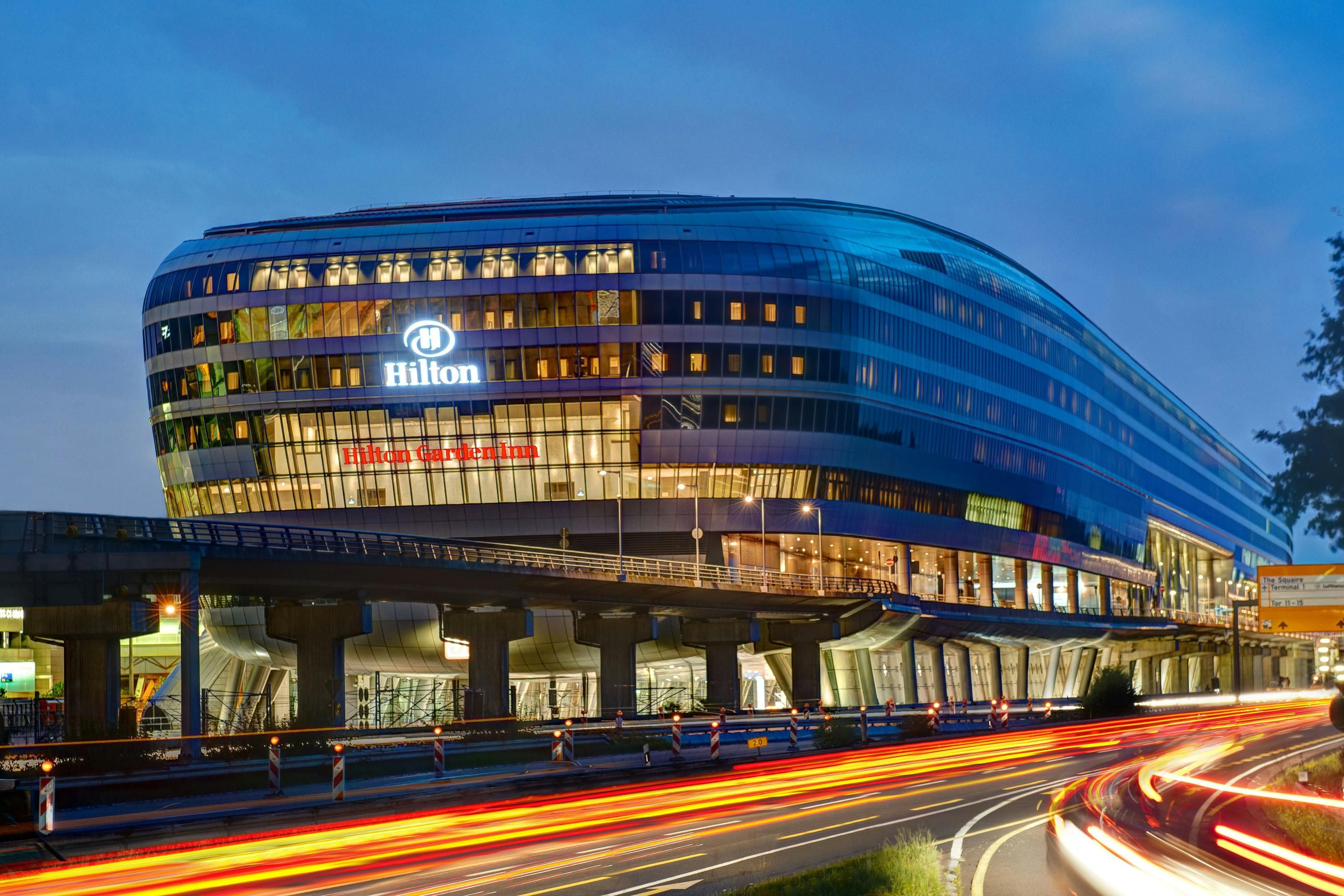 Hilton Garden Inn Frankfurt Airport - Frankfurt am Main - Building