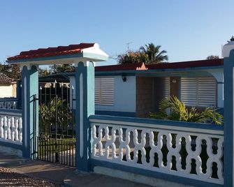 Casa Alonso - Playa Larga - Balcón