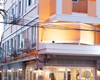 Hoppers Place Donmuang Hostel - Bangkok - Edificio