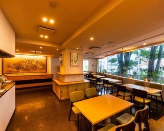 Orient Hotel Kochi - קוצ'י - מסעדה