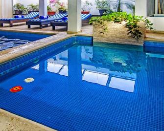 Lorencillo Miramar - Madero - Pool