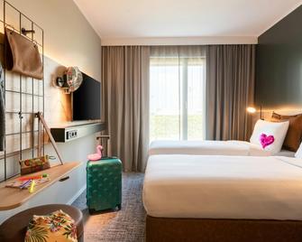 Moxy Paris Val d'Europe - Montévrain - Bedroom