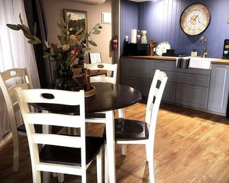 Serene Wellness Escape with Stunning Views - Bridgetown - Dining room